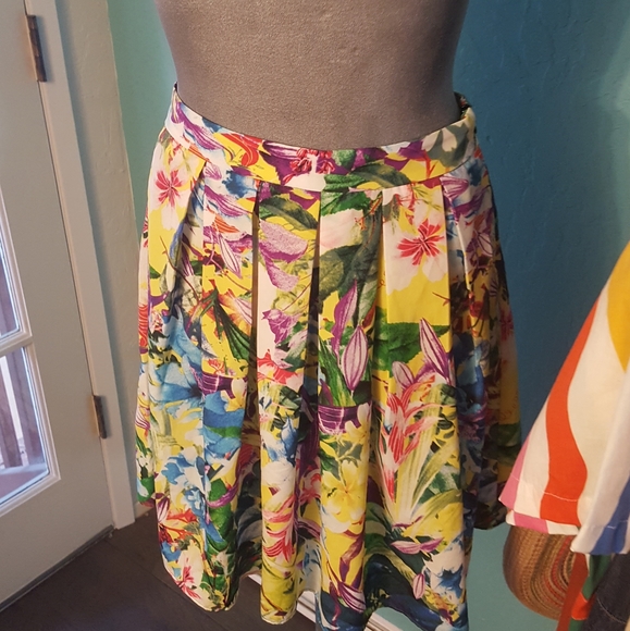 Project London flowy pleated skirt - Picture 1 of 6